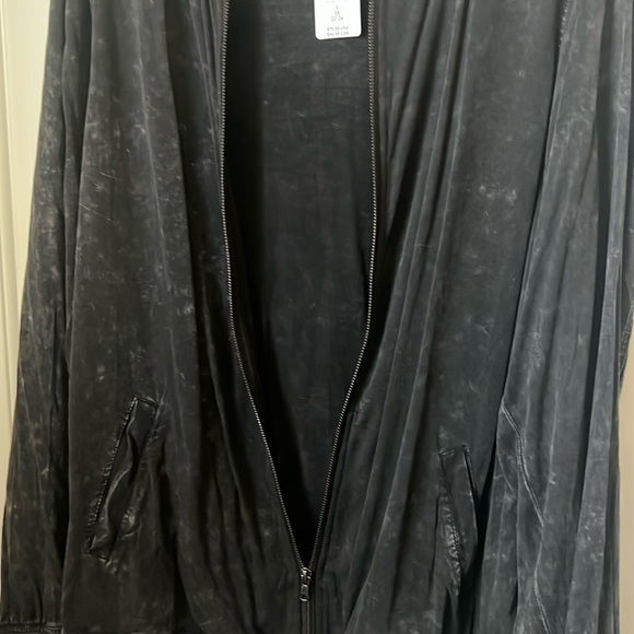 Torrid Challis Bomber - Picture 7 of 11